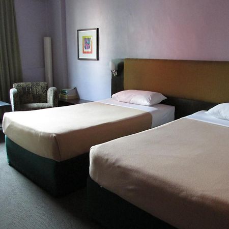 Strand Hotel Szingapúr Szoba fotó